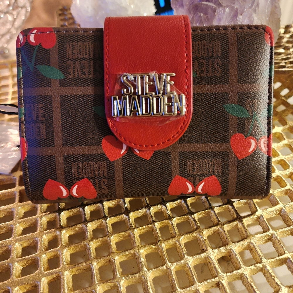 Steve Madden Wallet - Red Cherry Snap Wallet ♡ [5.5" X 7"]